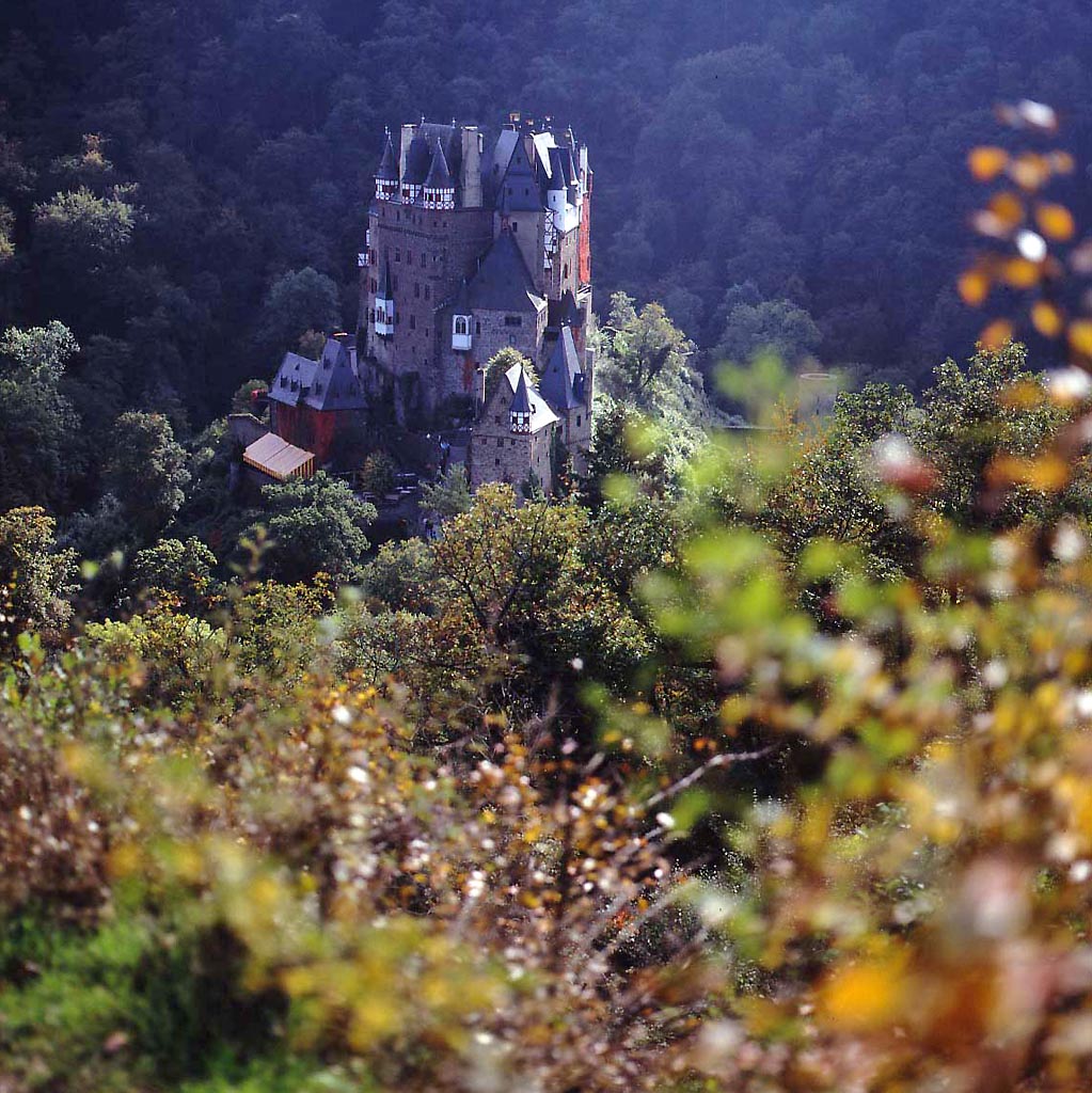 01 07 28a Burg Eltz