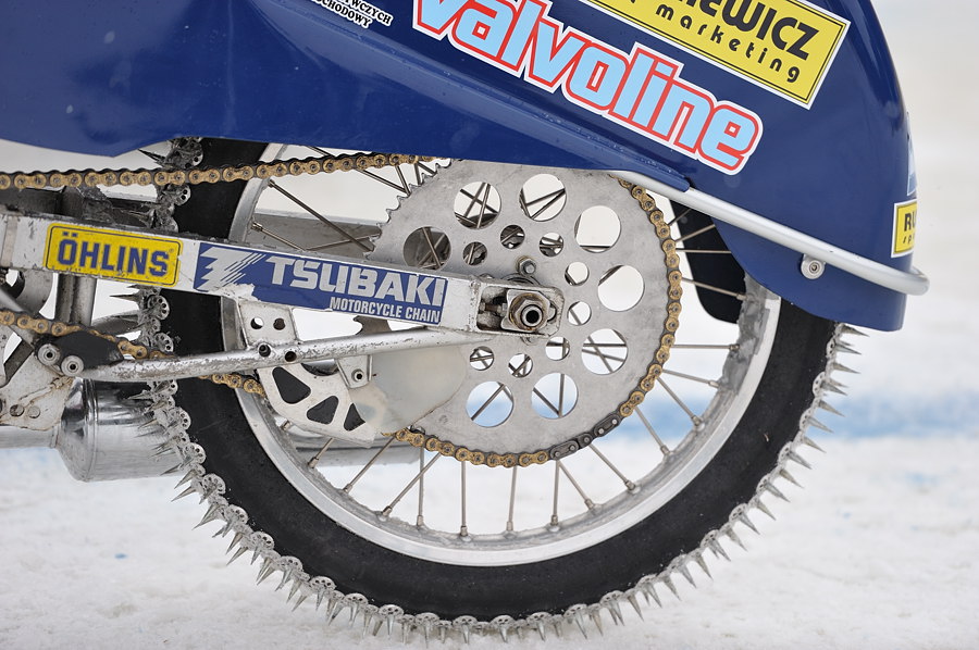 02 20100106 135823 eisspeedway