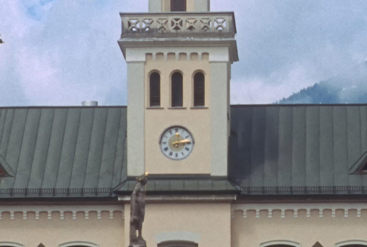 02DXO100.jpg