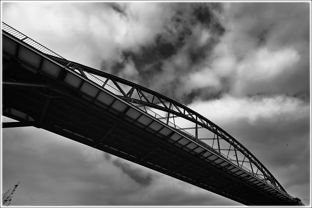 06.04.2012 Brücke - Ruhrort