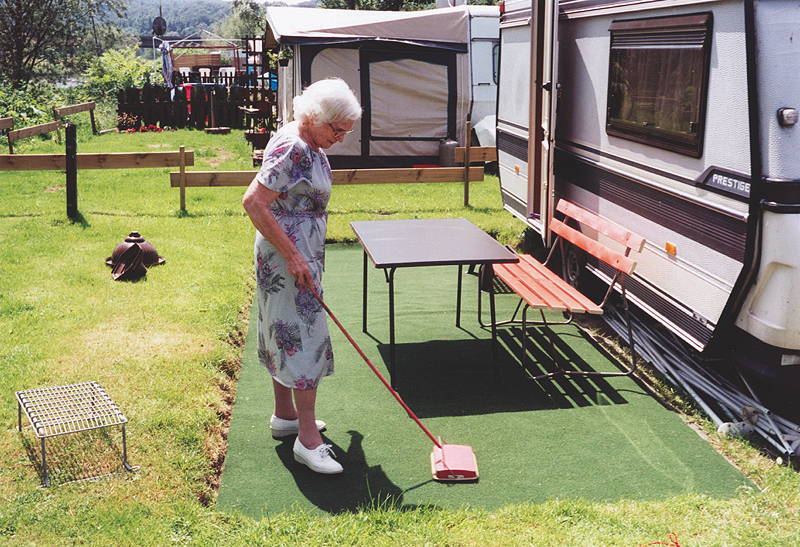 06 Camper, Essen, 2000 © Brigitte Kraemer