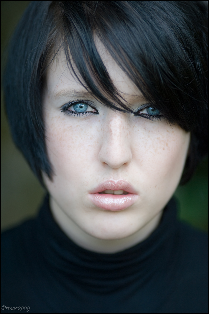 090716125823 0460 g667x1000x336kb