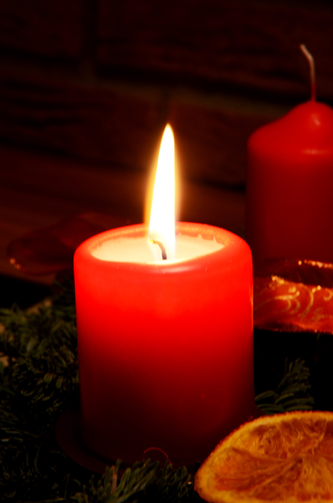 1. Advent Nikon D5100