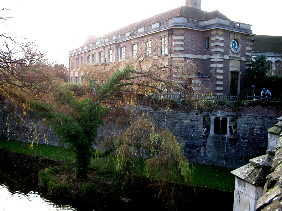 105. eltham palace 1.jpg