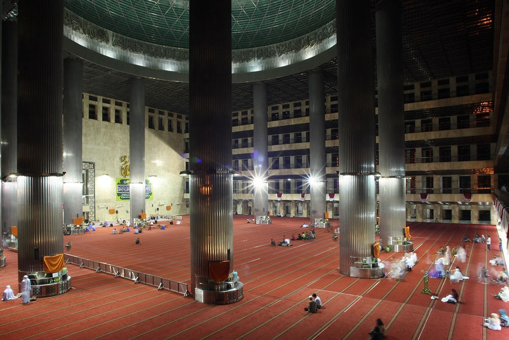 11 06 04Istiqlal0517 ShiftN