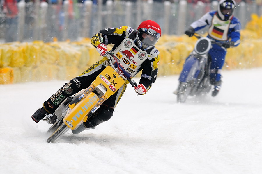 11 20100106 151730 eisspeedway