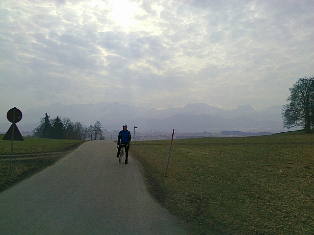 13022011067 640x480