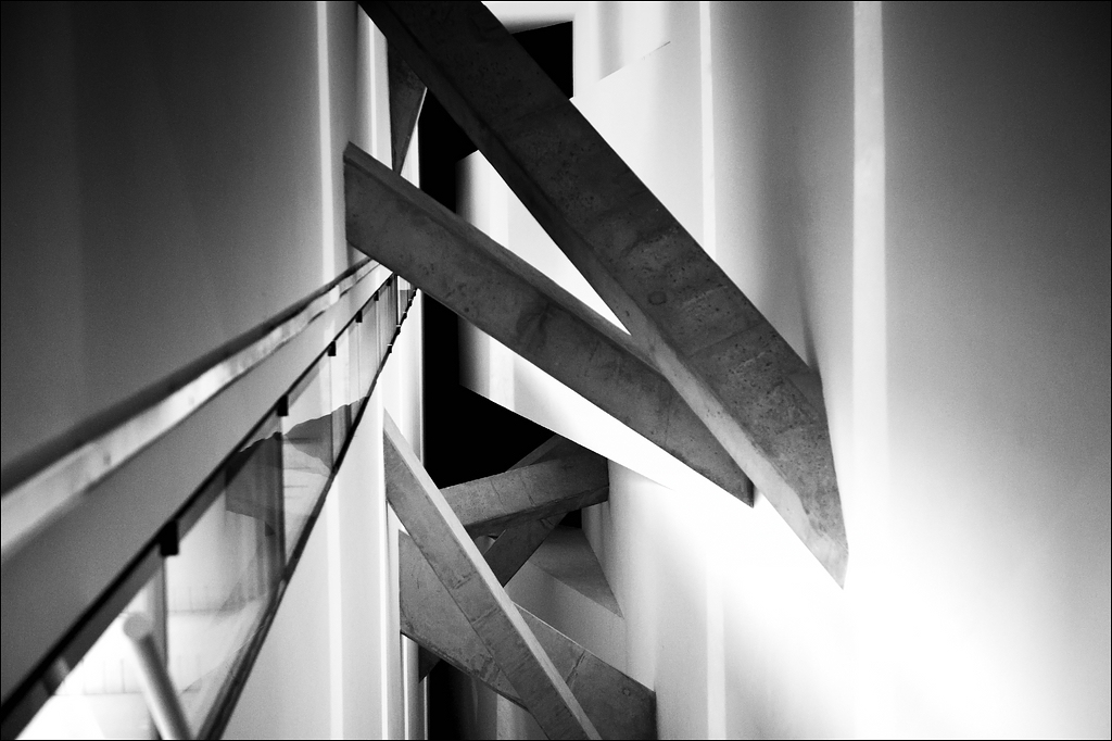 15 Treppenkreuze  - Jüdisches Museum Berlin 09-2012