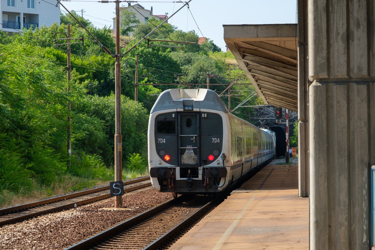 160-T51X1101-1.jpg