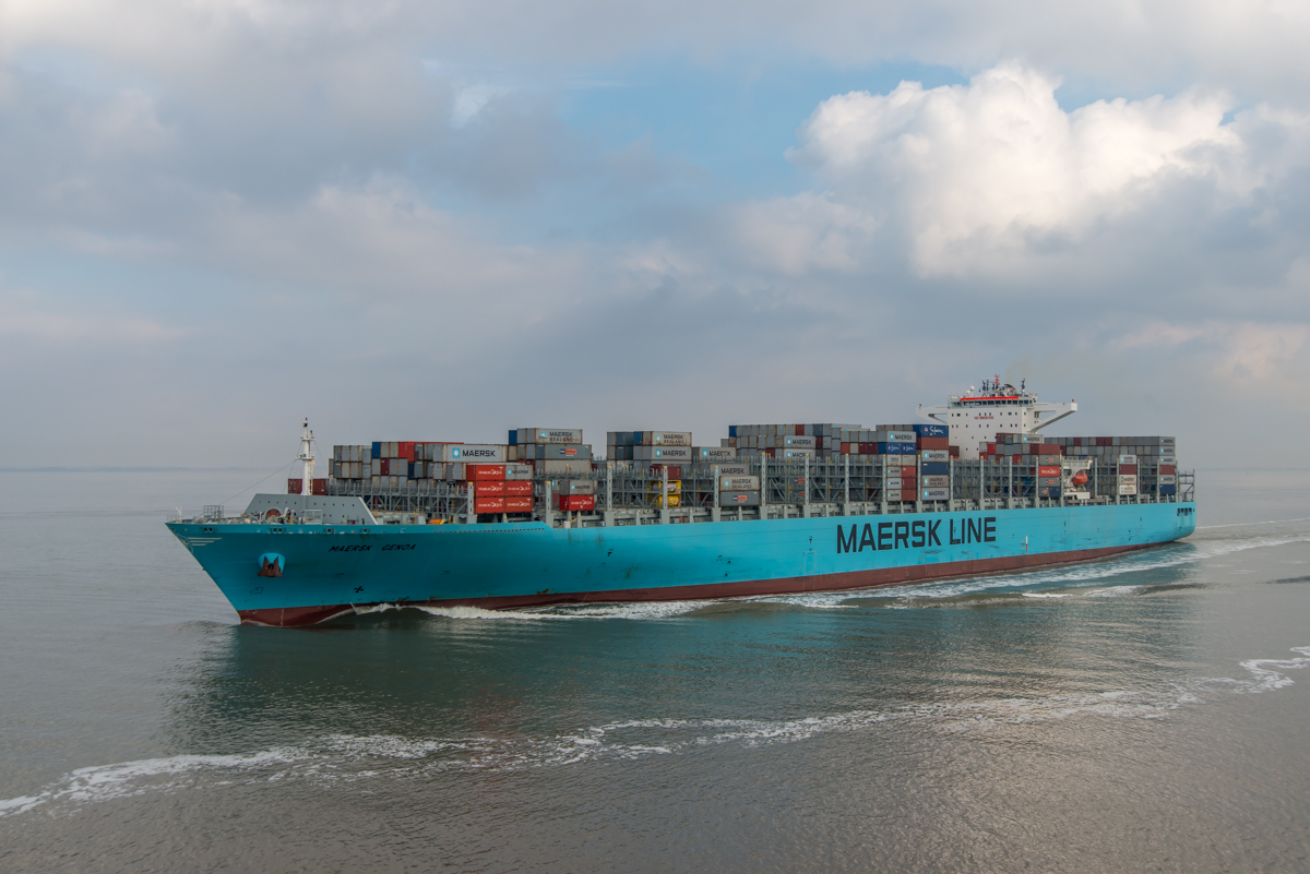 180309 Welle Maersk Genoa 1