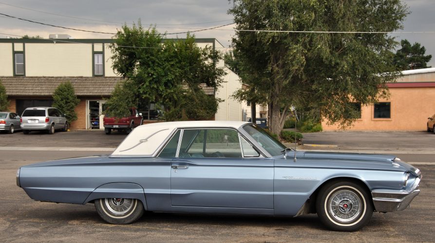 1964 Ford Thunderbird
