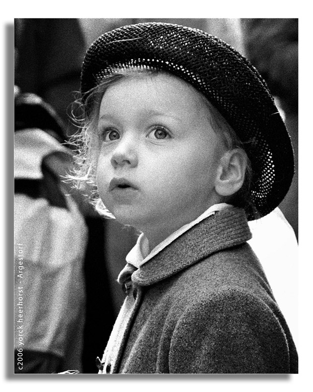 2006 0037 Pia b&w Körnung