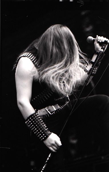 2009 06 FM2 APX400 Queens of Metal IV  005