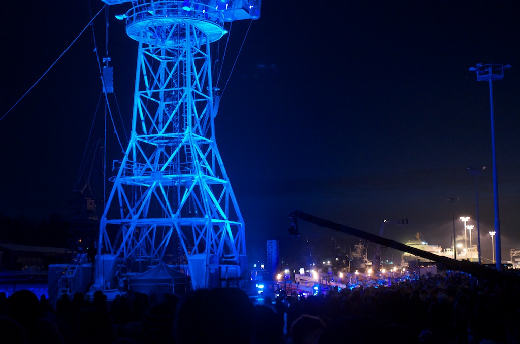 2011 Grand opening Culture Capital Turku 

Happening & Spektakel mit 50.000 Betrachter

Wie ist das möglich "nur" ISO3200 aber kein Rauschen, tolle Sc