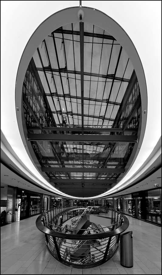 2012 03 Stuttgart Koenigsbau DSF 1896 1 sw k