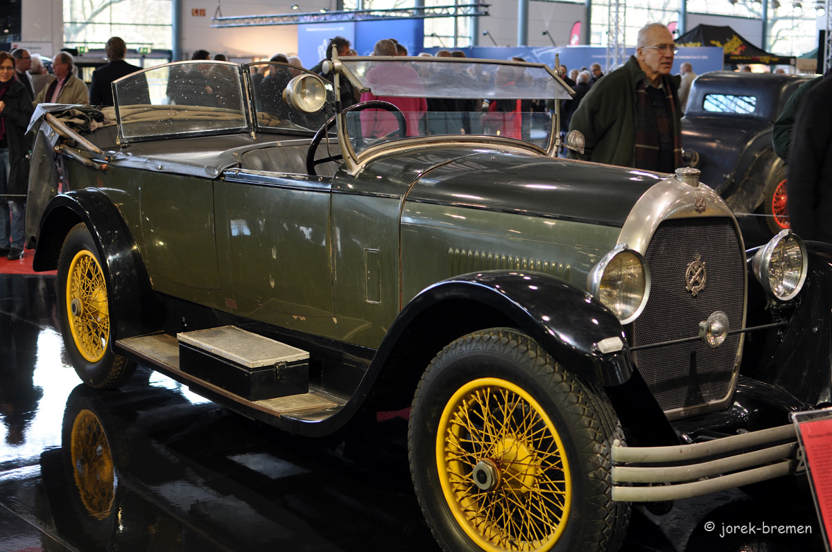 20120203-HB-Classic-1202-106.jpg