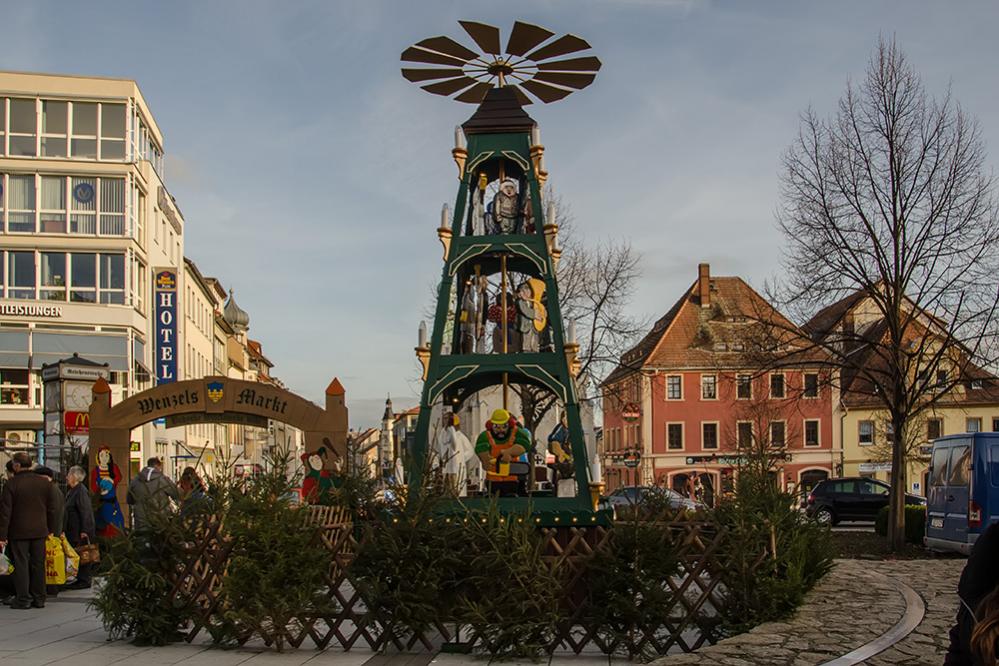 20151212 DSC9156 Bautzen Wenzelsmarkt Pyramide