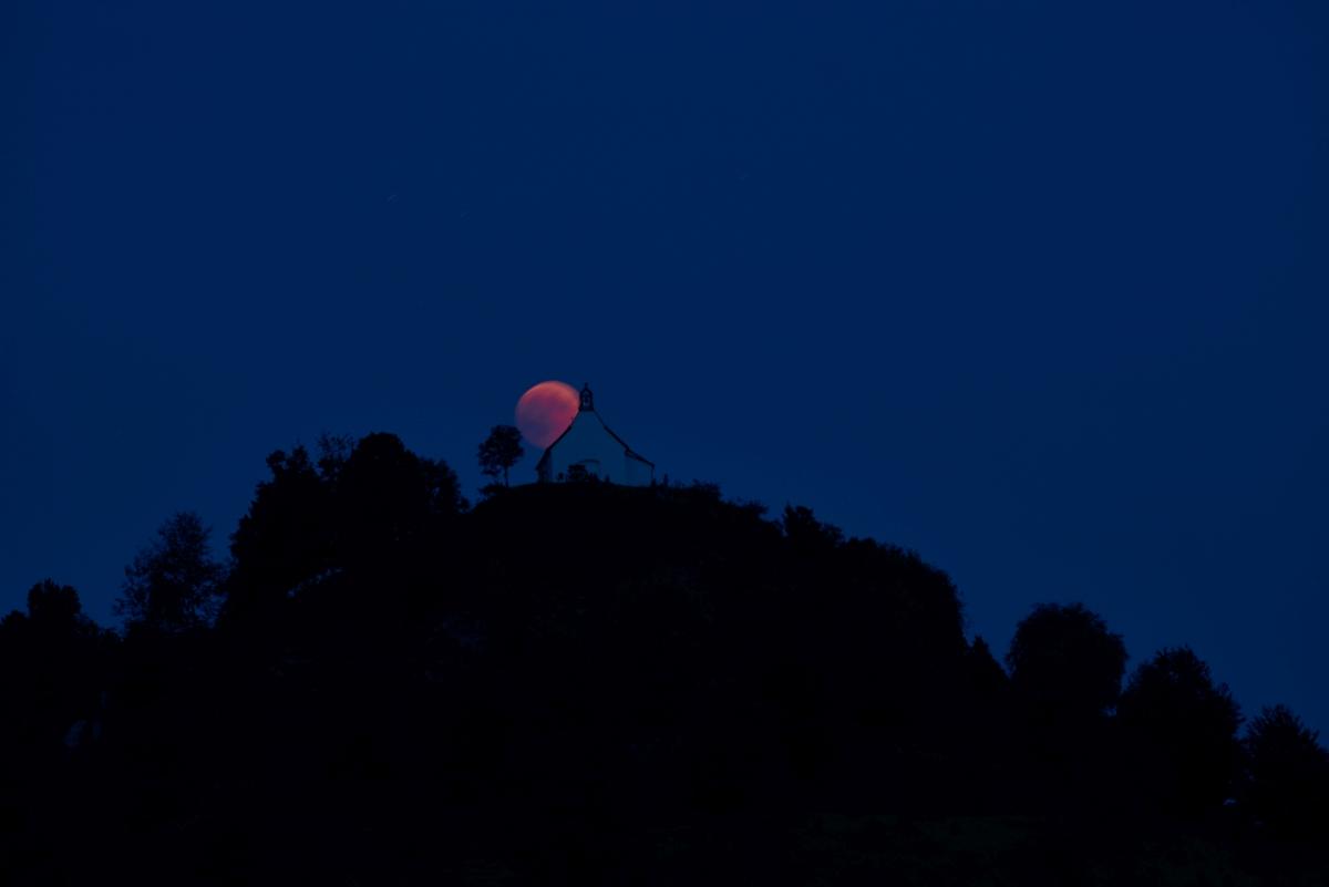 2018 9749 SalmendingerKapelle Blutmond exp 283x