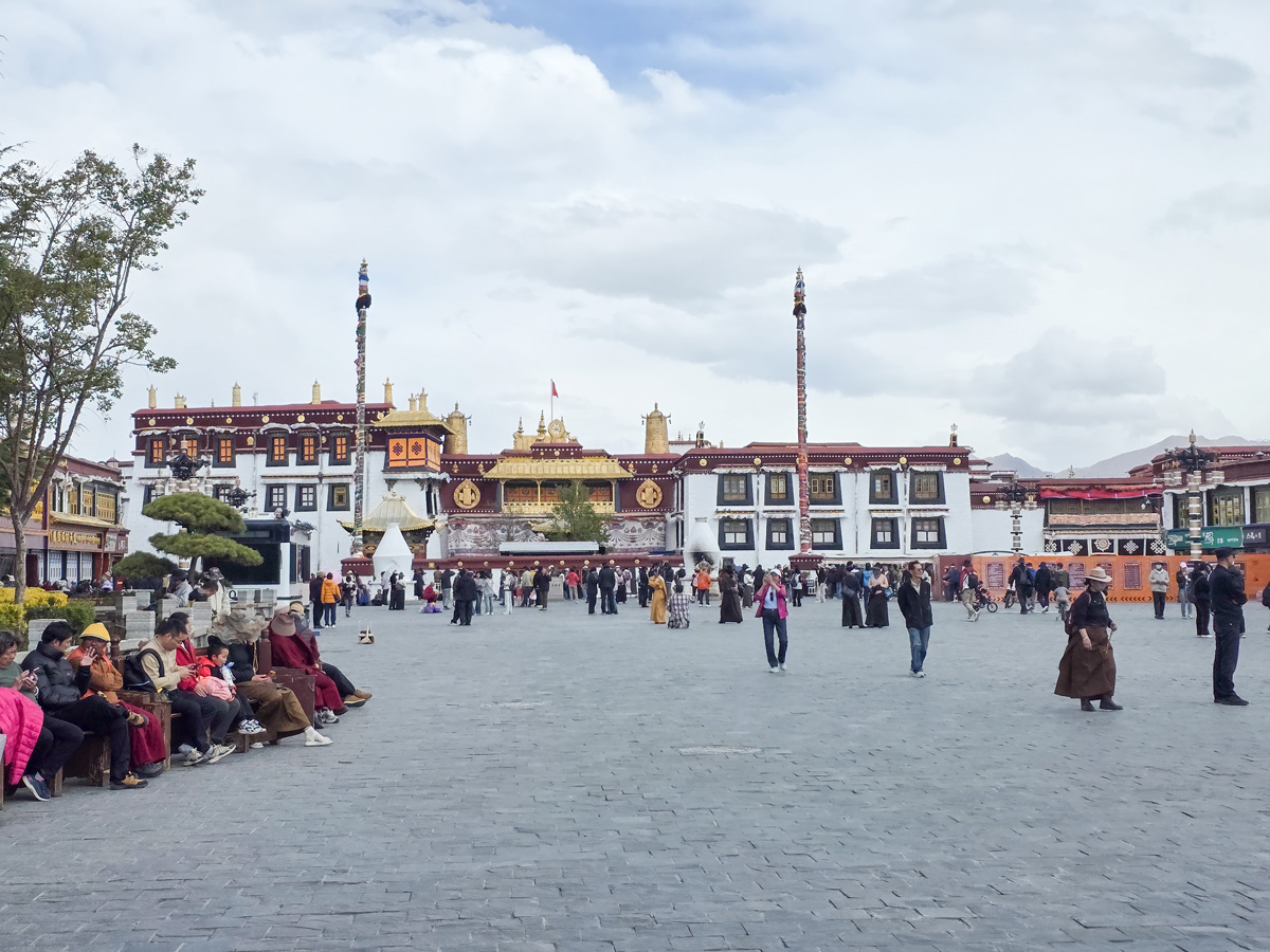 2026-04-05 39 Lhasa Jokhang Temple.jpg