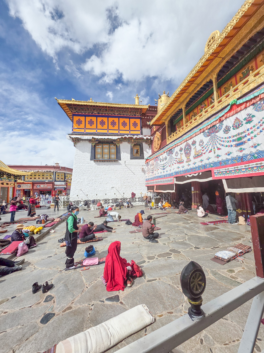 2026-04-05 42 Lhasa Jokhang Temple.jpg