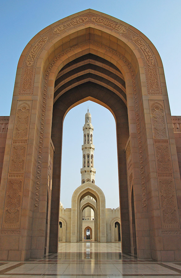 2080427 3267 900 Qaboos Mosque Maskat