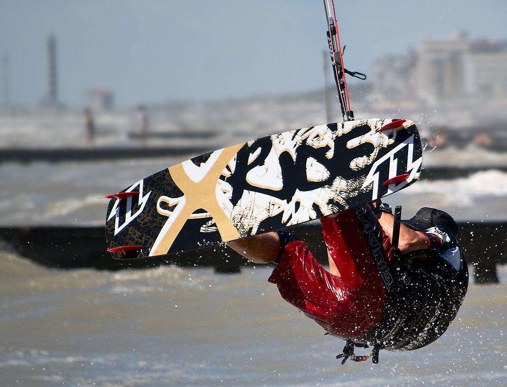 2080722 4466b KiteSurfer