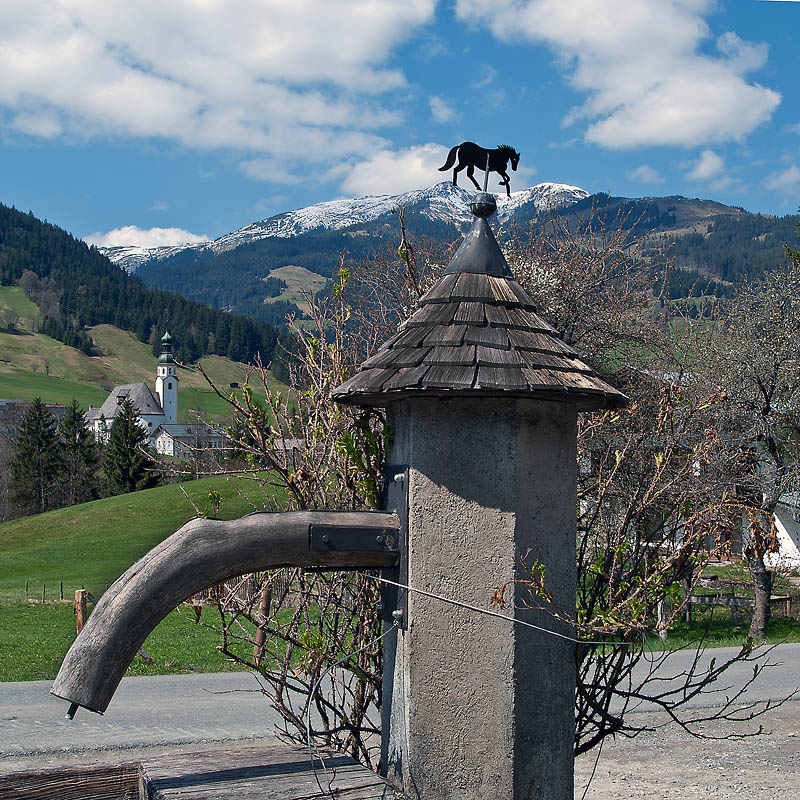 2110416 5025 KünstlerBrunnenl JoBg