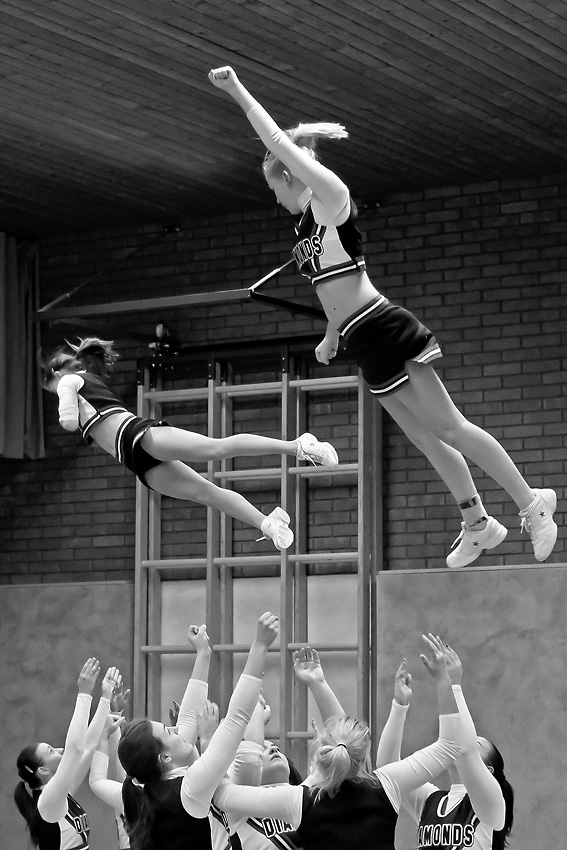 2120304 2319b sw Cheerleading Carmen