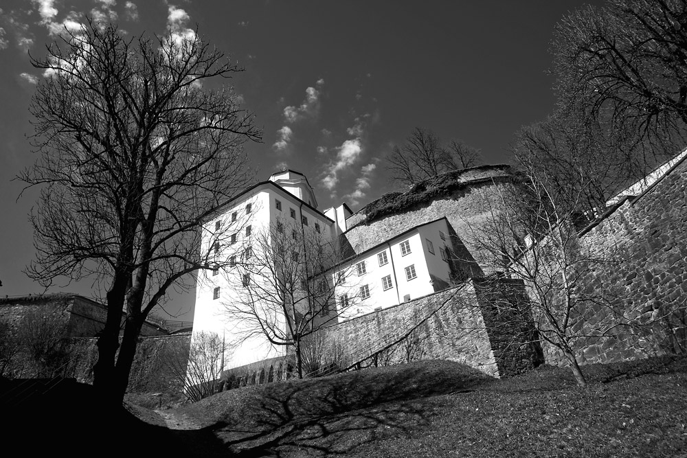 2130415 0986 Veste Passau