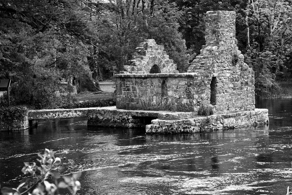 2130531 2270 sw FishingHouse Cong Abbey Connemara 1024