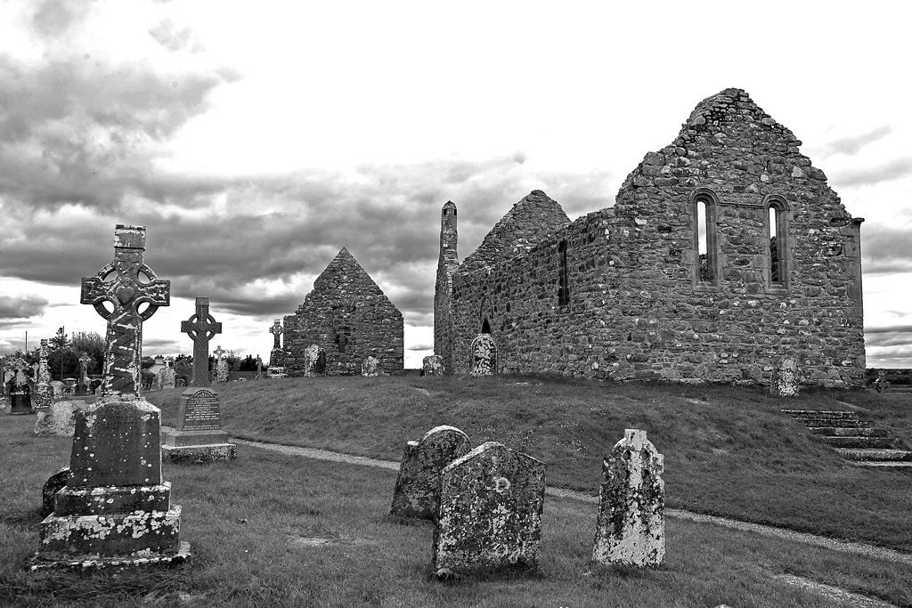 2130531 2312 sw Clonmacnoise 1024