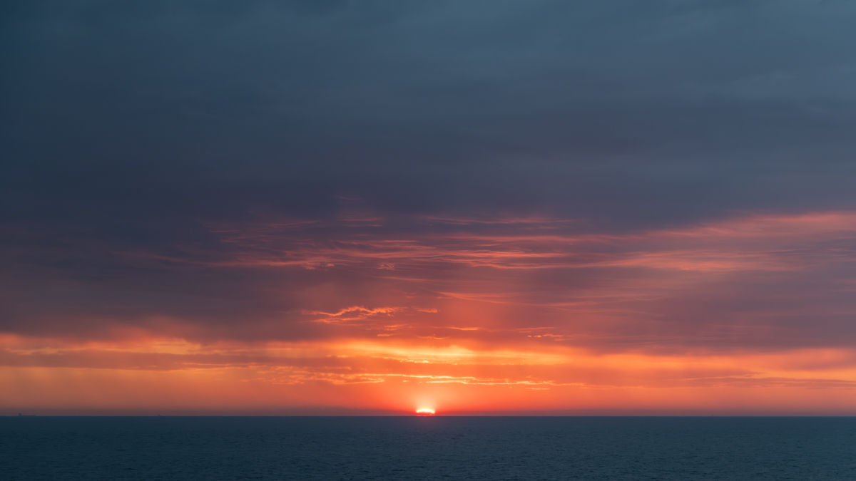 240517 Sonnenaufgang Weser-1.jpg