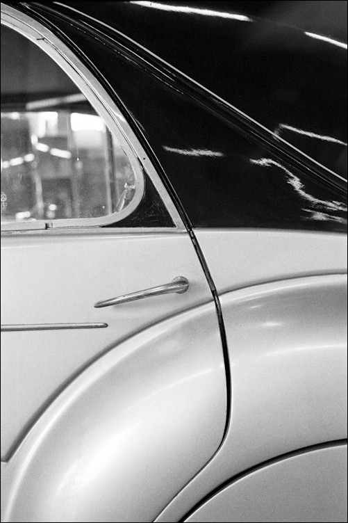 26 Kurvenedited
Bentley Mk6 6 cyl, 4,3 l, 1948
50/1,4 AF-D