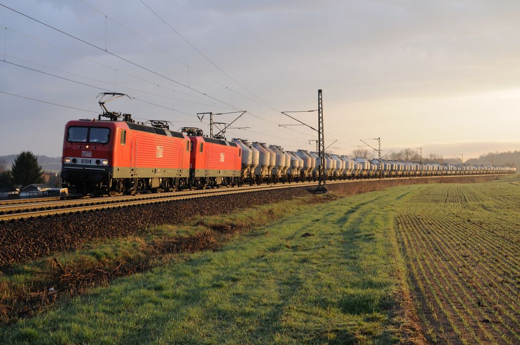 2x BR 143 der MEG am Zement Rüdersdorf   Regensburg