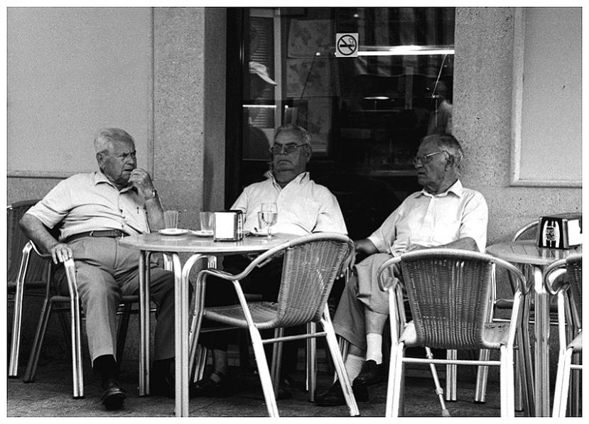 3 Männer im Cafe.tif.