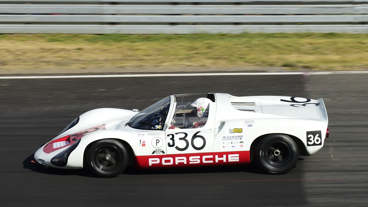 336, Porsche 910