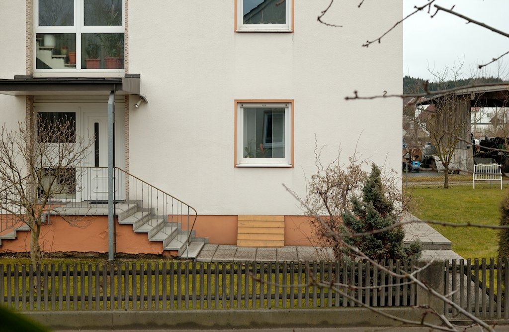 35mm f/2.0 AF-Nikkor bei f/5.6 an Dx1, RAW in CNX2 entwickelt auf 10,5 MP Größe, Gesamtbild verkleinert auf 1024x667 Px.