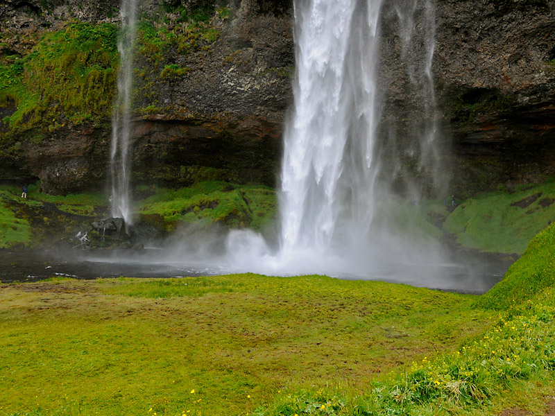 47 Seljalandsfoss