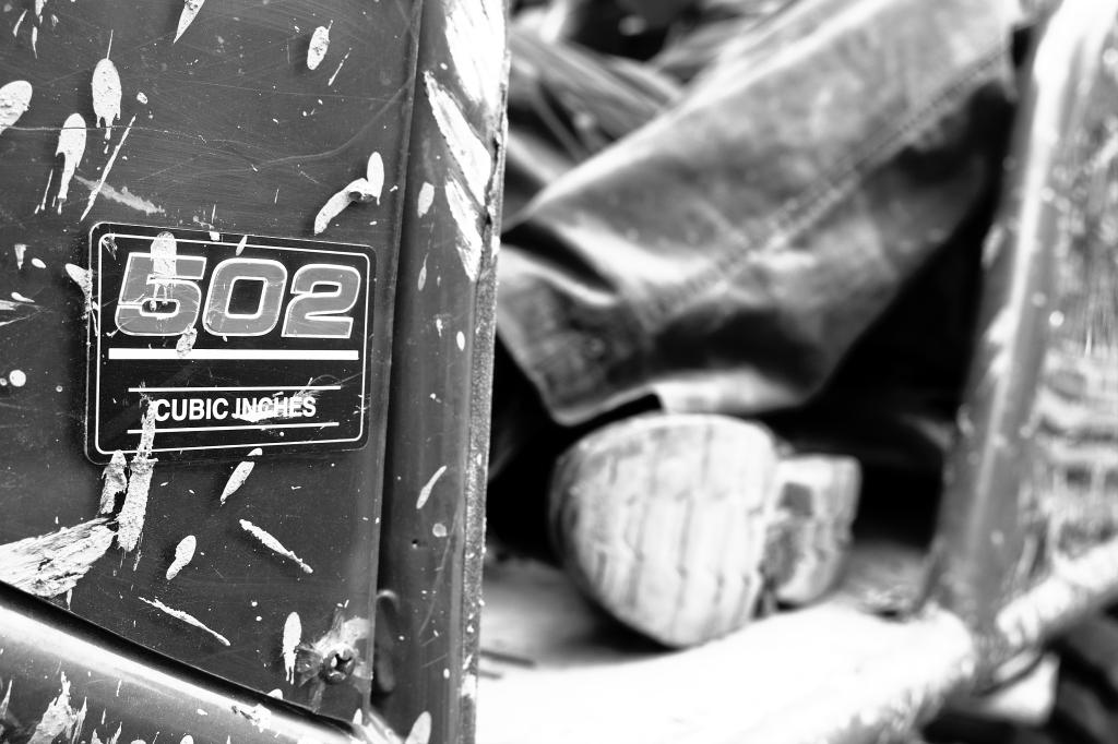 502 cubic inches sw  D7K2309