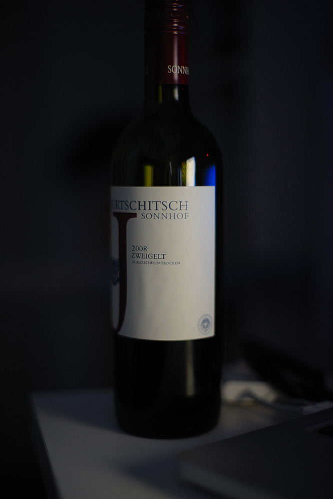 50mm 1.2 - Testshoot (Einzigste Lichtquelle: Macbook)
