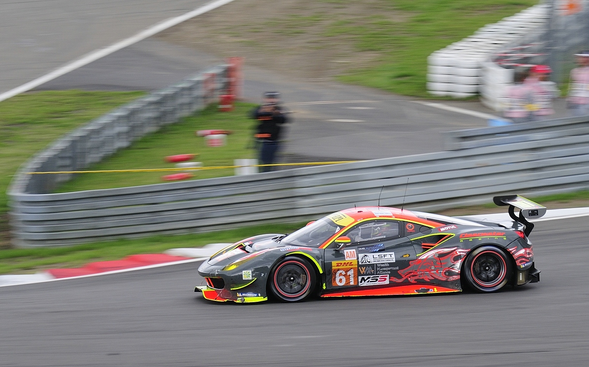 # 61 Ferrari 488 (34)