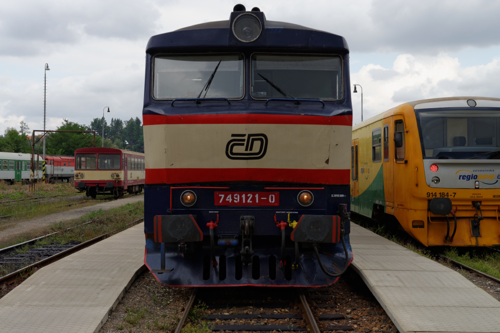 610 4929 Bardotka 749 121 0
