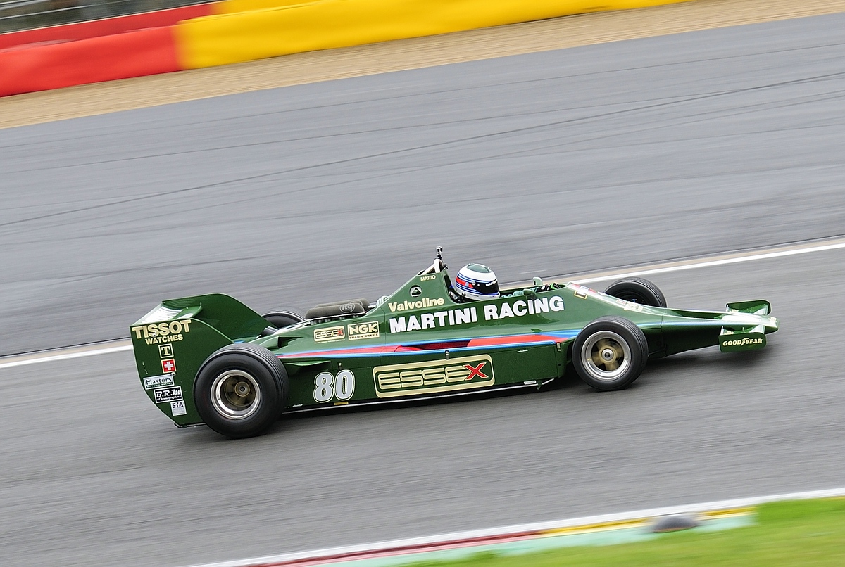 80 LOTUS 80 (9)