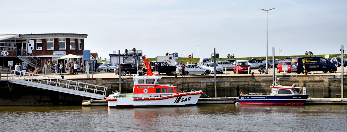 _DSC8132 Ein SAR und ein Forschungsboot.jpg