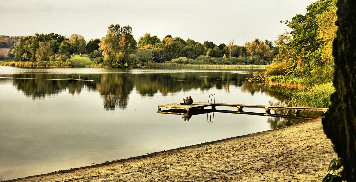 _Herbstliche Gegend am Sternberger See.jpg