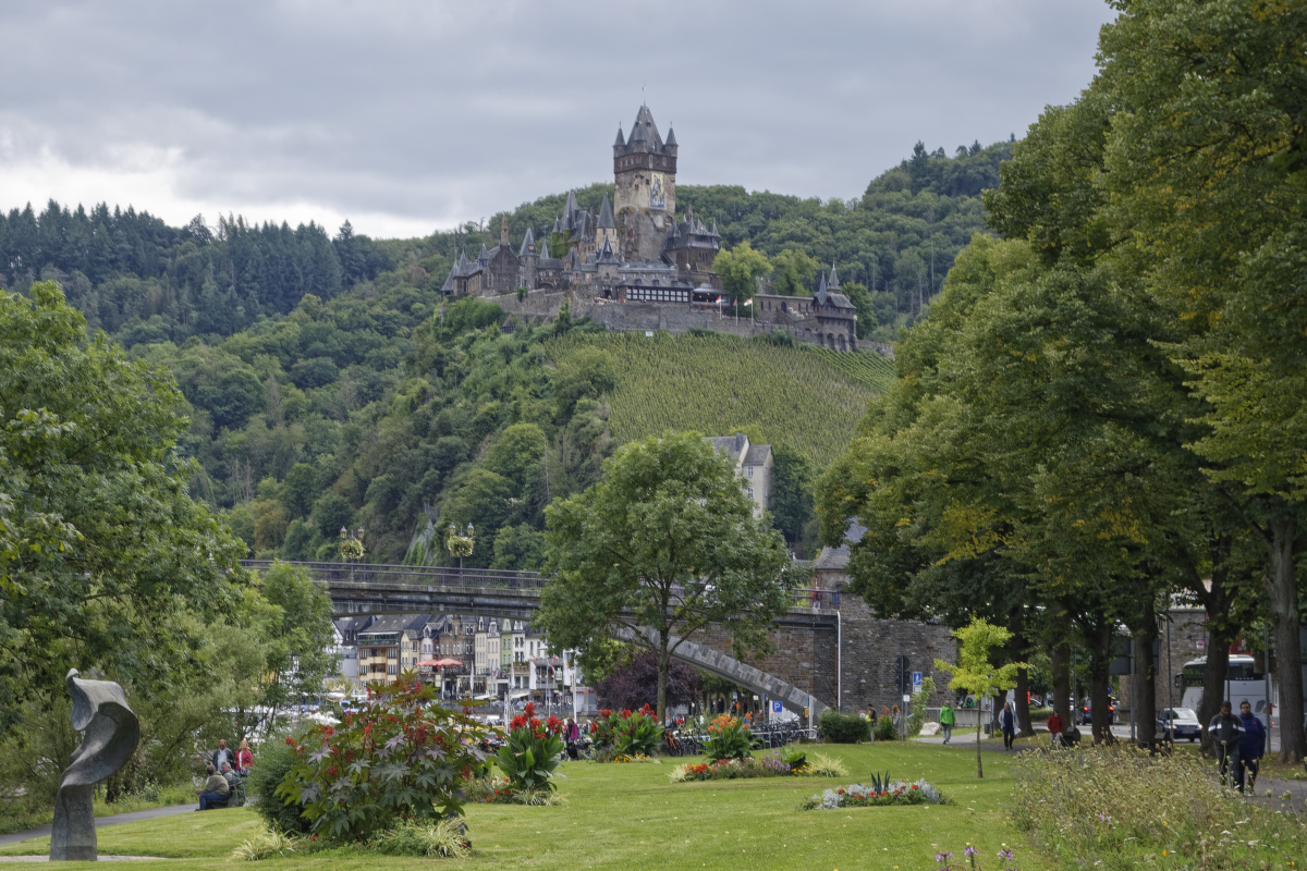 _Z507314_DxOAxl.jpg