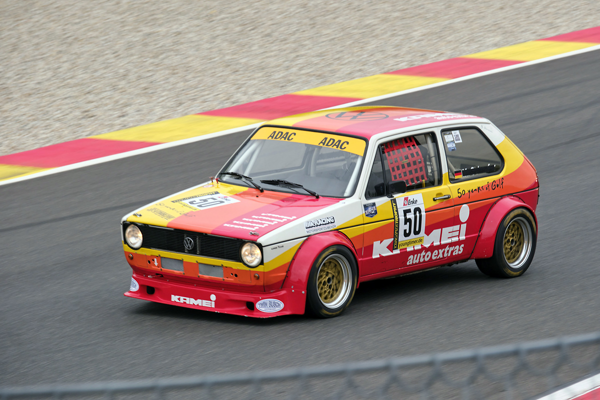 AA038599_1200.jpg