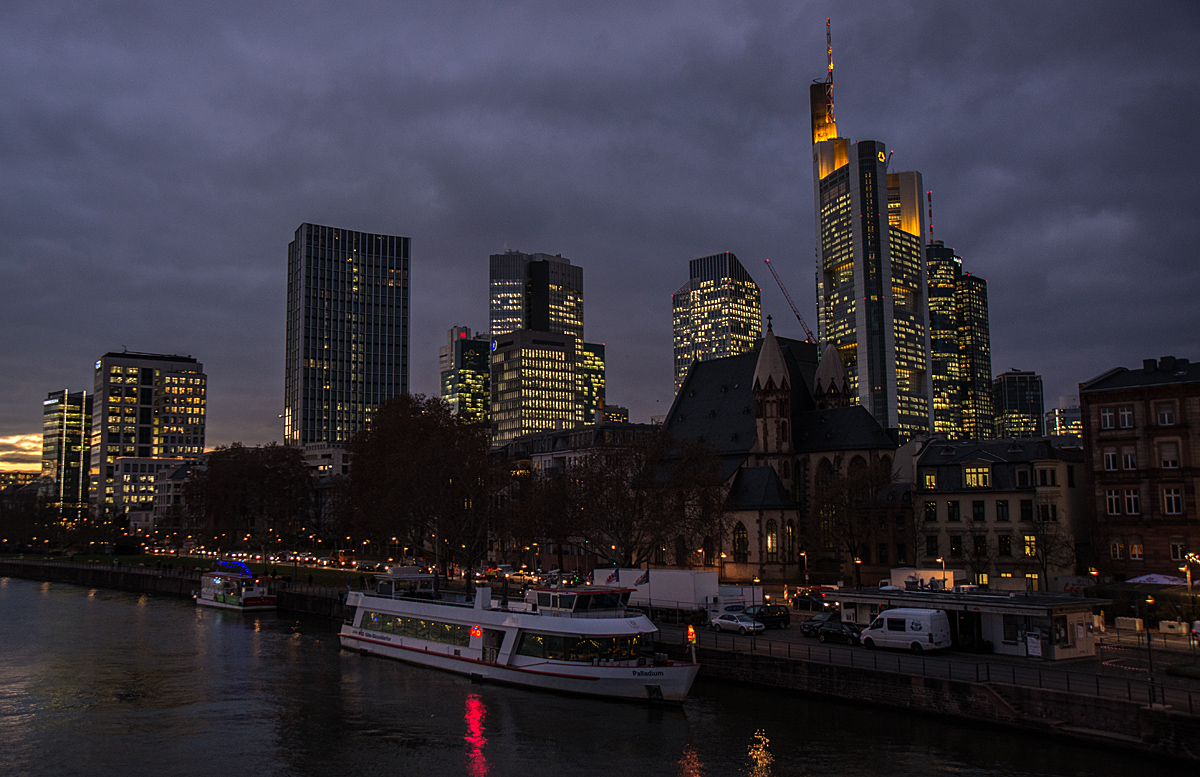 Abends am Main