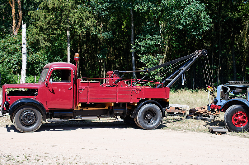 Abschleppwagen.jpg