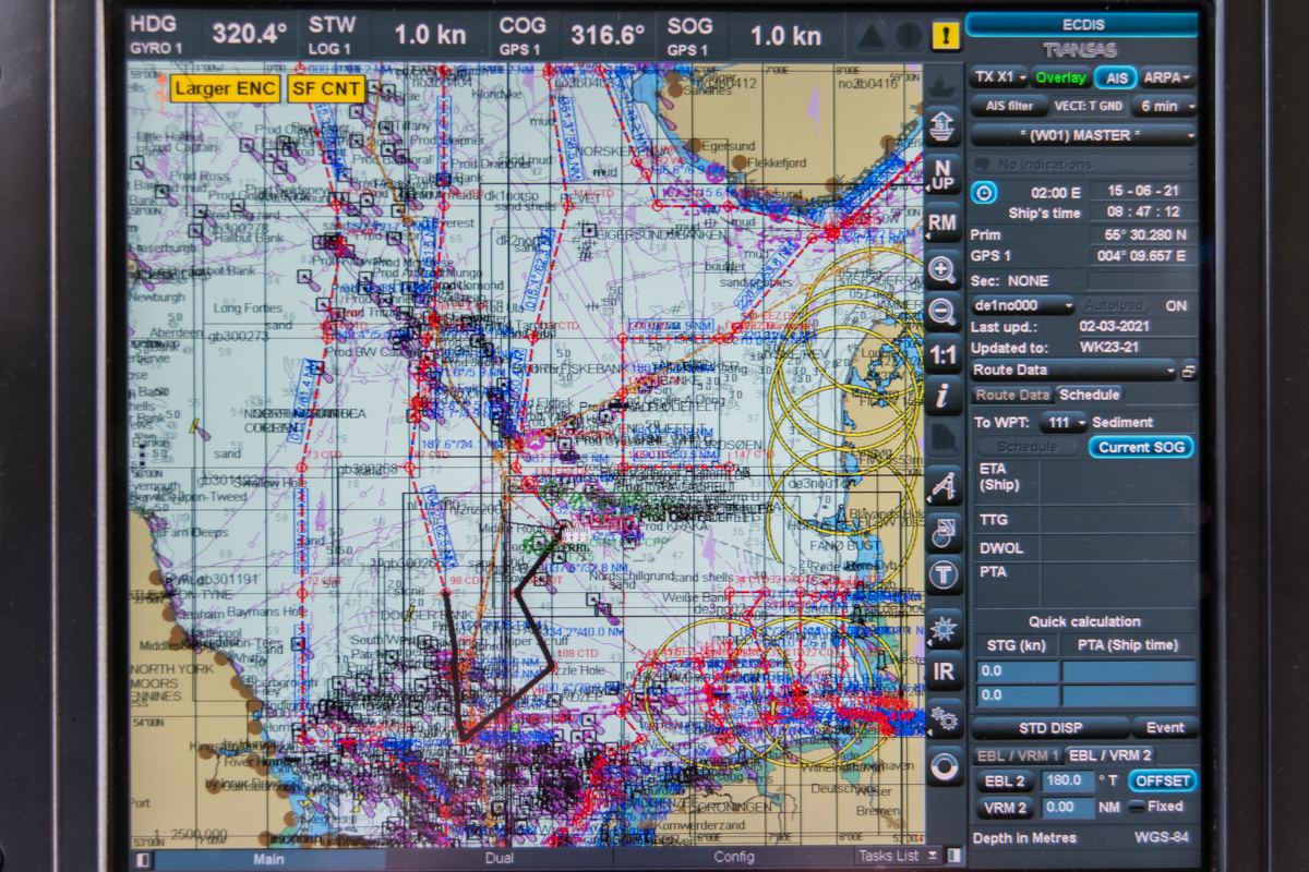 AL557-122.jpg